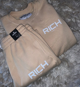 Women Crew Neck RICH Sweatsuit  ( L )